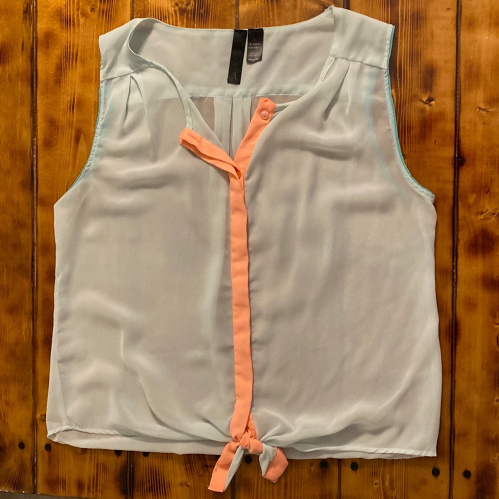 Flowy sleeveless blouse